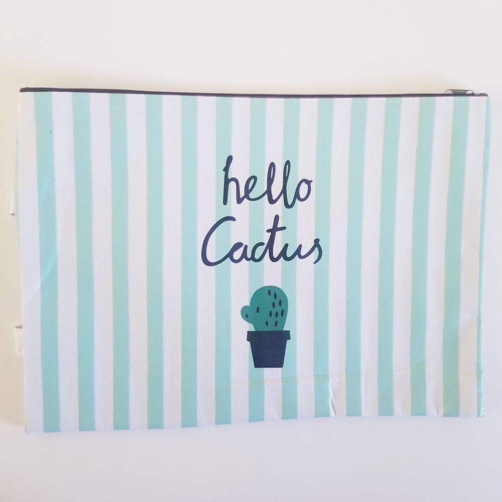 3/$45 NWOT Cactus Canvas Pencil Make Up Paper File Zip Up Bag Organizer